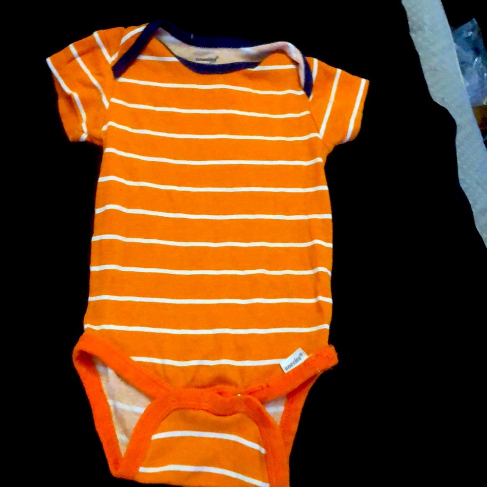 Baby boy’s onesie for sale no longer fits, in good condition only worn twice